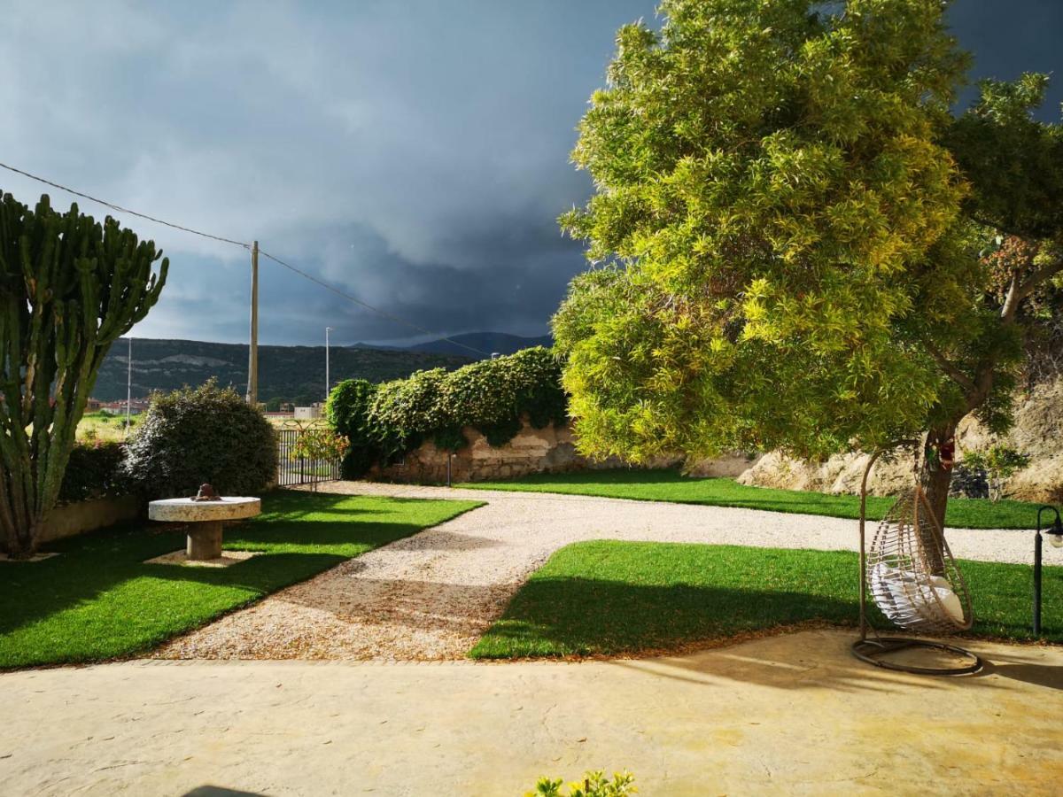 Luxury Home Bosa Marina ,Oristano エクステリア 写真